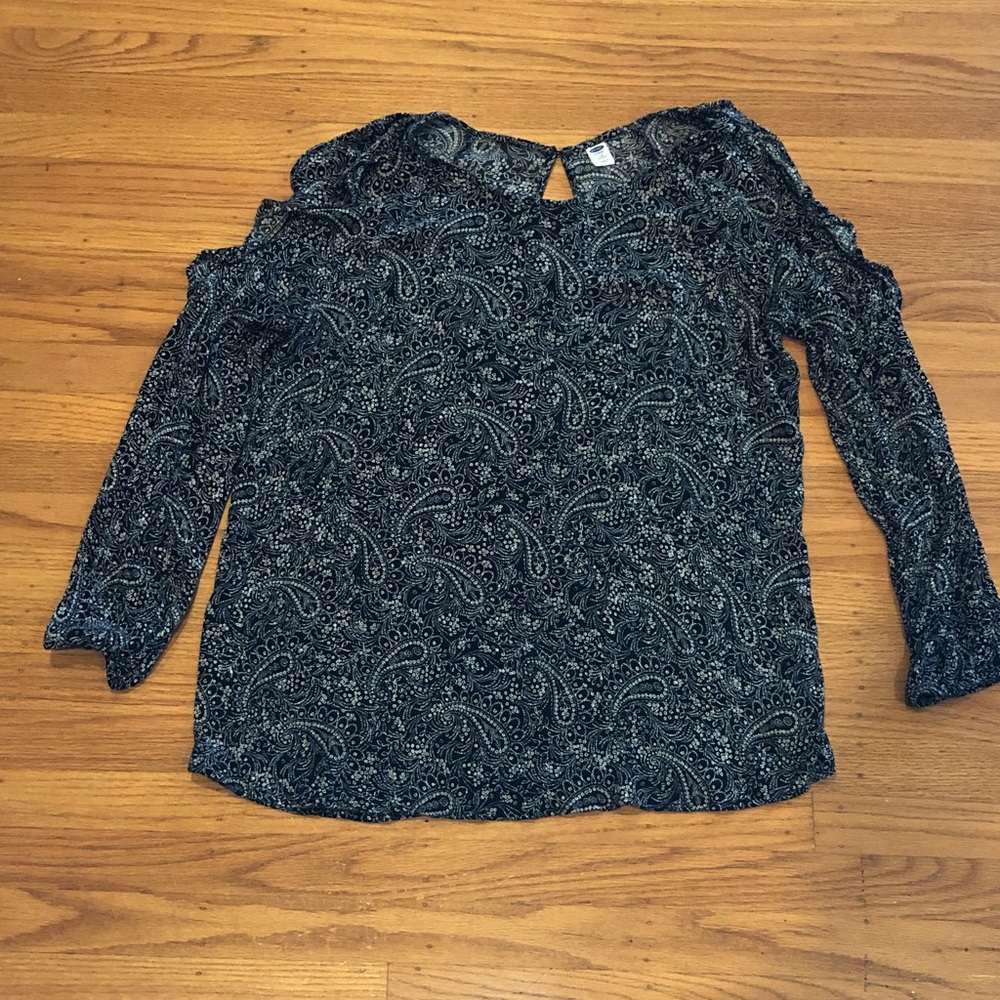 Paisley Print Women's Cold Shoulder Top - Black and White paisley